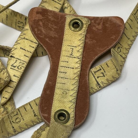 Vintage Tailors Measuring Tape Fabric Centimeter Yellow Seamstress Tool - Picture 5 of 7